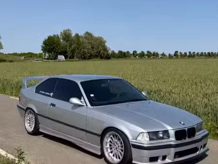 BMW Série 3 325i 2.5 192