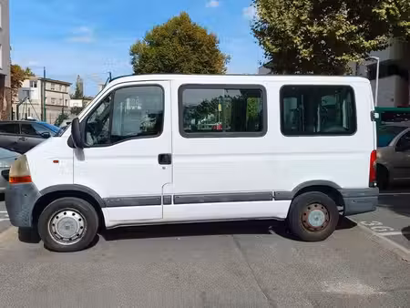 Renault Master 2.5 dCi 100