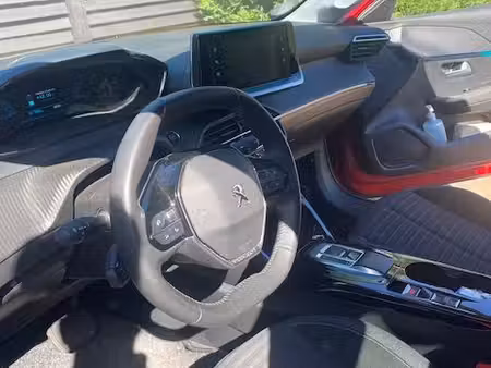 Peugeot 208 136