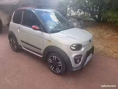 Microcar MGO 