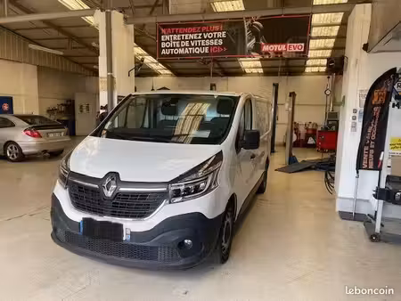 Renault Trafic dCi 120