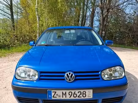 Volkswagen Golf 1.6 105 Base