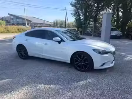 Mazda 6 Skyactiv D 2.2 MZR CD 175 Selection
