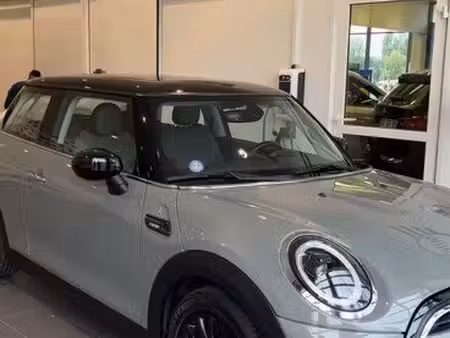 Mini Mini Cooper 1.5 136 Camden