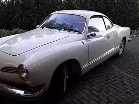 Volkswagen Karmann Ghia 