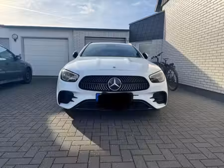Mercedes-Benz Classe E E 220 AMG Line 4Matic