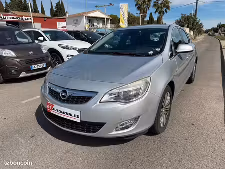 Opel Astra 2.0 CDTI 165 Cosmo