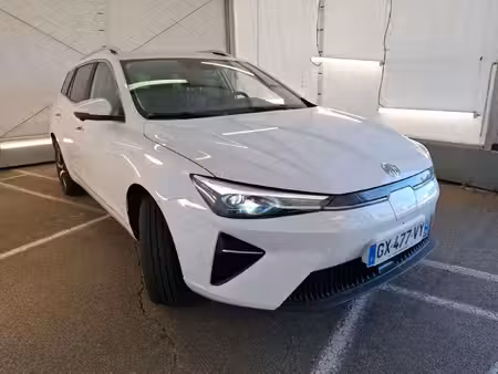 MG MG5 156 Luxury