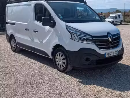 Renault Trafic dCi 145