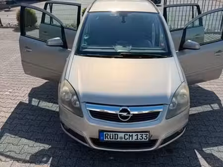 Opel Zafira 1.6 105 Enjoy