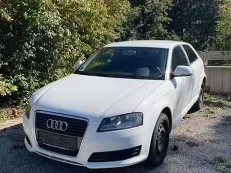 Audi A3 1.6 102 Attraction