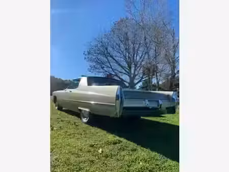 Cadillac Deville 