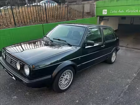 Volkswagen Golf 1.8 90