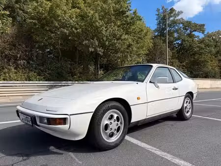 Porsche 924 S