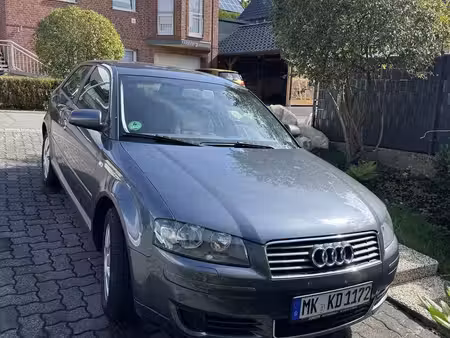 Audi A3 1.6 102 Attraction