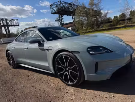 Porsche Taycan 435