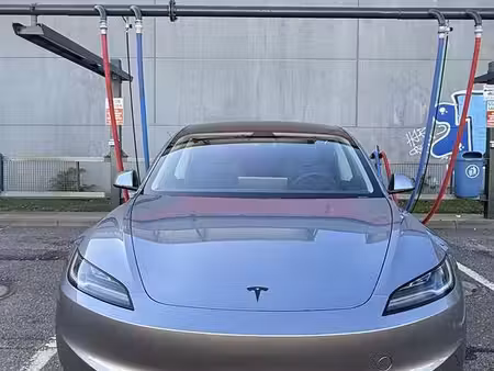 Tesla Model 3 Grande Autonomie 275