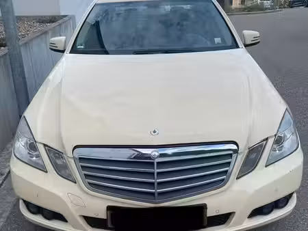 Mercedes-Benz Classe E E 200