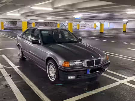 BMW Série 3 318i 1.8
