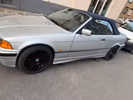 BMW Série 3 320i