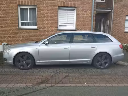 Audi A6 V6 2.7 S line