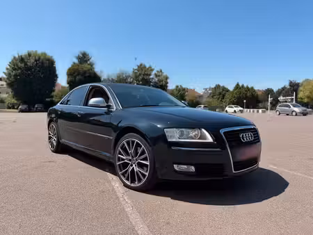 Audi A8 V6 3.0 TDI 233 quattro