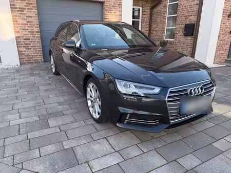 Audi A4 2.0 TDI 150 S line