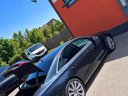 Audi A8 V6 3.0 TDI 258 quattro