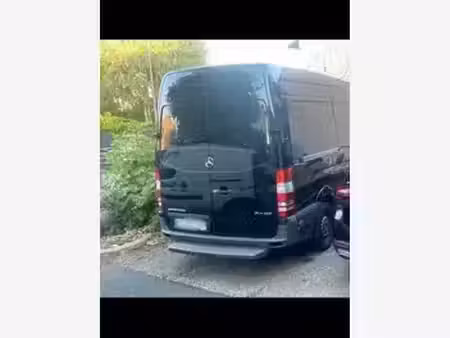 Mercedes-Benz Sprinter 319 V6 3.0 CDI 190