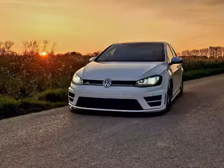Volkswagen Golf R 2.0 TSI 300 4Motion