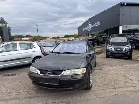 Opel Vectra 2.2 147 Elegance