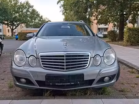 Mercedes-Benz Classe E E 220 2.1 CDI 170
