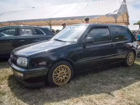 Volkswagen Golf VR6 V6 2.8 174