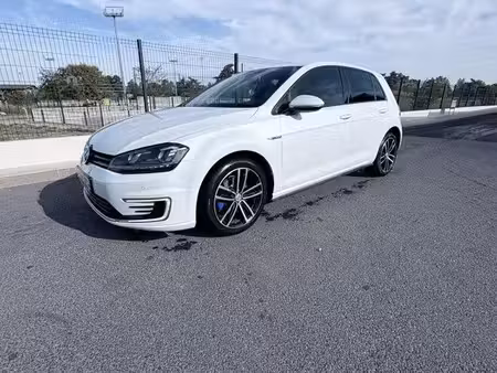 Volkswagen Golf GTE 1.4 TDI 150