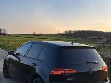 Volkswagen Golf 1.6 TDI 105