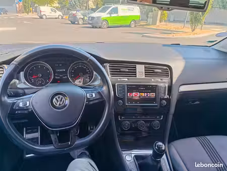Volkswagen Golf TSI 110