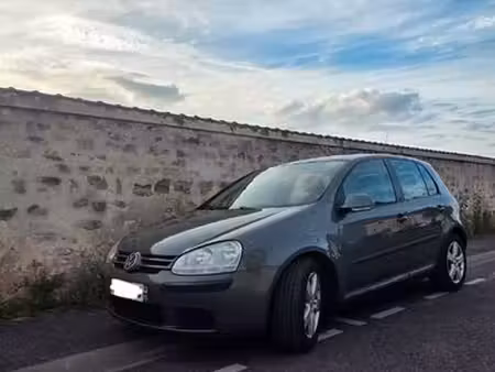 Volkswagen Golf 1.6 102