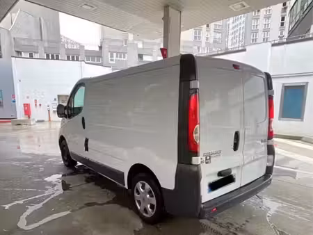 Renault Trafic 2.0 dCi 90