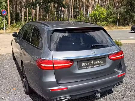 Mercedes-Benz Classe E E 200