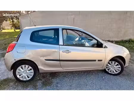 Renault Clio 1.2 75