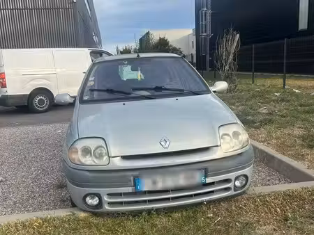 Renault Clio 1.4 98