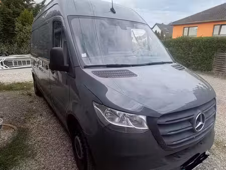 Mercedes-Benz Sprinter 143