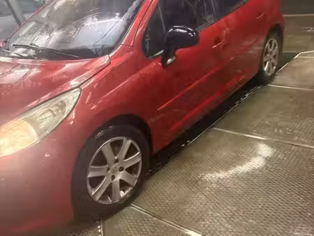 Peugeot 207 1.6 HDi 110