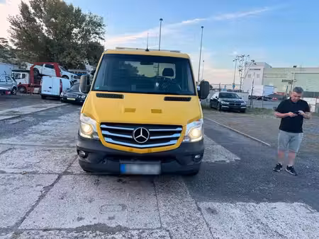 Mercedes-Benz Sprinter 