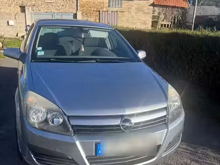 Opel Astra 1.2 90