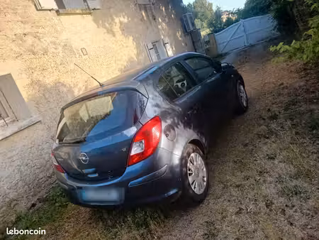 Opel Corsa 1.2 80