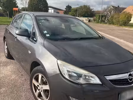 Opel Astra 1.4 100