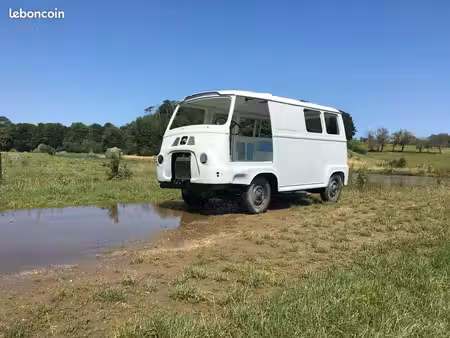 Renault Estafette 