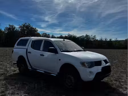 Mitsubishi L200 2.5 136 Invite 4x4