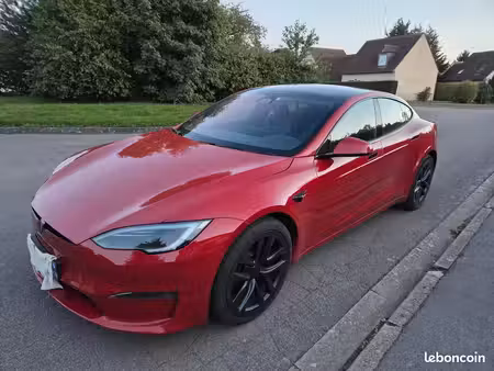 Tesla Model S Plaid 1020 4x4